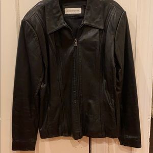 Leather women’s jacket
